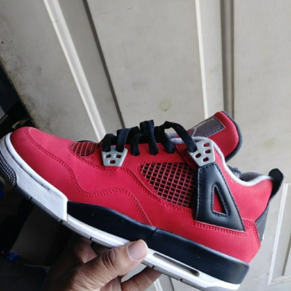 Jordan toro 4